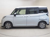 両側パワースライドドア付きだから、狭い駐車スペースなどでの 乗り降りラクラク!小さなお子さまのいるご家庭には嬉しい装備。