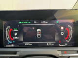 多機能なスピードメーターで運転支援システムの設定も可能です。