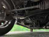 お車を安心してお乗りいただく為には、足回りの定期点検が欠かせません。サービスサポート(有償保証)では無料点検もご提供しており、安心のカーライフをお過ごしいただけるサポート体制が整っています。