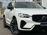 ◆ヘッドライト/VOLVOの代名詞ともいえるTシェイプのライトは、北欧神話のトールハンマーをイメージした意匠です