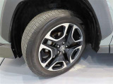 【タイヤサイズ】タイヤサイズ235-55R-19です。