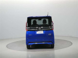 U-Carの販売だけでなく自動車保険、携帯電話の販売も行っております。