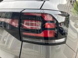 コの字型に光るLEDテールランプはT-Crossのリヤビューを引き立てます。