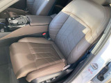 助手席シートも運転席同様に人間工学に基づいた設計となっておりますので、長距離ドライブも快適です♪
