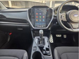 ドライバーが運転以外のことに気を遣うことなく、疲れにくく、安心・集中して運転ができる。SUBARUは視界設計をはじめ、操作パネルやシートのデザインなど細部にまでこだわっています。
