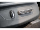 運転席は4Wayパワーシート