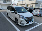 セレナ 1.2 e-POWER ハイウェイスターV 