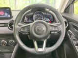 【純正革巻きステアリング】上質な革を使用することで、手にしっかり馴染みとても運転しやすいハンドルです♪
