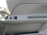 万一の衝突に備えて、いつでも安心して運転できるようエアバックシステムなどの安全装備を標準搭載!!