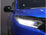 LEDヘッドライトで夜道を明るく走行できます