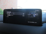こちらのお車には先進安全装備が多数搭載されています。衝突被害を回避あるいは軽減するためのブレーキや、後方死角からの接近警報、車線逸脱を防止する警報装置など、詳しくはスタッフまでお尋ねください。