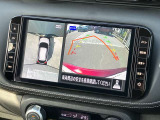 【アラウンドビューモニター】はまるで上から見ているような視点で周囲を確認できます!駐車が苦手な方でも安心して駐車できますね♪
