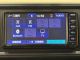 Bluetooth対応、CD再生機能付き。お好きな音楽を聴きながらのドライブは楽しいですよね〜♪