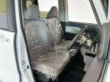 【運転席・助手席】内装ルームクリーニング済みです。しっかり綺麗にしていますので、是非、お確かめください。車に自信があるからこそ、是非一度ご来店頂き内外装も見てもらえると幸いです。