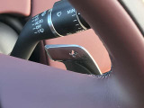 【サテンクロームパドルシフト】運転席から任意で、変速を自由自在に操ることができます。