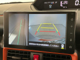 【サイドビュー】駐車時・幅寄せのアシスト!運転手の死角をカバーし、正確で安全な駐車が可能です!