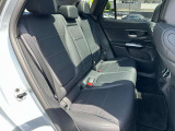 メルセデス・ベンツの定める厳しい基準をクリアしたお車のみをご案内させて頂きます。納車前整備はメーカー規定に基づき当店3Fの指定工場で入念に行なわれます。熟練のメカニックがお客様のお車を整備致します。
