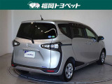色は精悍なシルバーメタリックです。