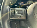 ナビの音量調整やメーターの画面を操作可能です!片手で操作できるので運転中でも安全です!