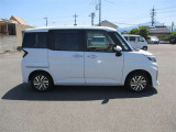 両側パワースライドドア付きだから、狭い駐車スペースなどでの 乗り降りラクラク!小さなお子さまのいるご家庭には嬉しい装備。