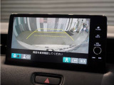 【バックカメラ】後退時も安心。リバース連動で画面が切り替わるのでとっても便利。
