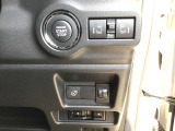 ETCが装着されています。再セットアップ後高速道路の料金所をノンストップで通過できて大変便利です。
