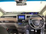 フロントガラスが大きく、ワイドな視界で運転もしやすくなるように、設計されています。
