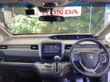 フロントガラスが大きく、ワイドな視界で運転もしやすくなるように、設計されています。