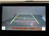 バックガイドモニターで、後方を確認しながら安心して駐車することができます。運転初心者も熟練者も必須の機能ですよ!