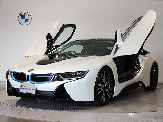 i8  