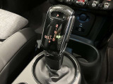 お車はご予約状況などにより、ご案内出来ない場合がございます。ご来店いただける際は、事前にご連絡くださいますよう、お願い申し上げます。