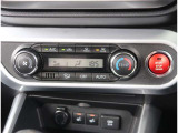 【オートエアコン】1年中快適な室内を提供!車内温度を設定すると、風量を自動で調節してくれます