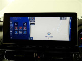 12.3インチのディスプレイオーディオ装着です。スマホとの通信で様々なサービスが楽しめます。TV視聴にも対応しています。