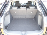 ◆定員乗車時のカーゴルームです。普段のお買い物の荷物やたくさんの収納が可能です。