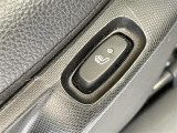 スマートフォーフォー 1.3 スポーツスタイル 本革シート サンルーフ