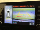 後方の見える安心をお届けするバックガイドモニター付:バックするときのアシストラインもあって楽々バック!車庫入れや縦列駐車をサポートし、苦手な駐車も安心です!今やもう手放せない装備ですネ♪