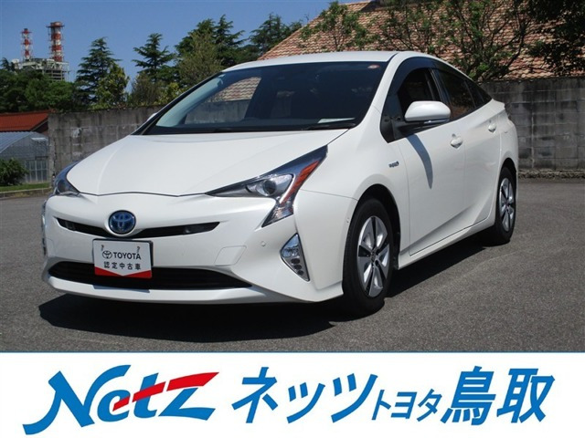 トヨタ プリウス 
