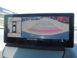360&deg;ビューモニターを搭載しています。コーナーセンサーと合せてお使いいただくことで、安全、安心にお車の取り回しを行っていただけます。