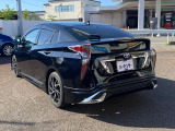 展示車両の中にはアフター保証対象車両を数多く取り揃えており、一年間から三年間(別途)まで走行距離無制限の保証を全国どこのディーラーでも保証を受けられます。