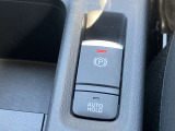 電動パーキング付き。オートホールド機能も付いてます。