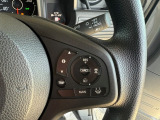 【クルーズコントロール】アクセルペダルを踏まずに一定の車速で走行できます。高速道路など加減速の少ないシーンで非常に便利です。ロングドライブの疲れを軽減してくれます☆車線維持支援システムスイッチも装備♪