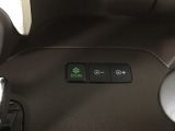 ★ECONスイッチ★ エコドライブを加速しよう!スイッチをONにすると、運転の仕方によるロスを抑え込み燃費をよくするようクルマが頑張ります(*^ー^*)燃費向上にチャレンジ♪