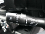 フロントワイパーの間欠機能が付いてます♪