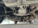 下回りの状態です。錆が少ない車です。