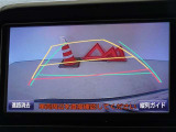 バックガイドモニターを装備しています、車庫入れもラクラクです。