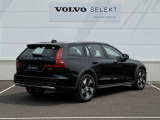 ◆バック/万が一を考え、安全性を重視する方に選ばれているVOLVO車。ドアを開閉するとその重み・厚みに驚くはず