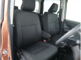 【フロントシート】運転しやすいドライバーズコックピット!