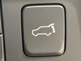 【パワーバックドア】スマートキーや運転席のボタンを押すだけでリアゲートが自動で開閉します!荷物を持っている時や、高い位置にあるバックドアを閉める際に便利な機能です♪