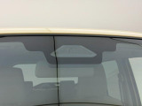 障害物を感知して、衝突の可能性がある場合、運転者へ警告音を発したり、衝突の可能性が高い場合、ブレーキの補助操作を行い、減速して衝突被害を軽減するシステムです。