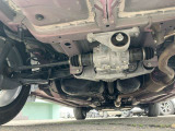 下回りの状態です。錆が少ない車です。